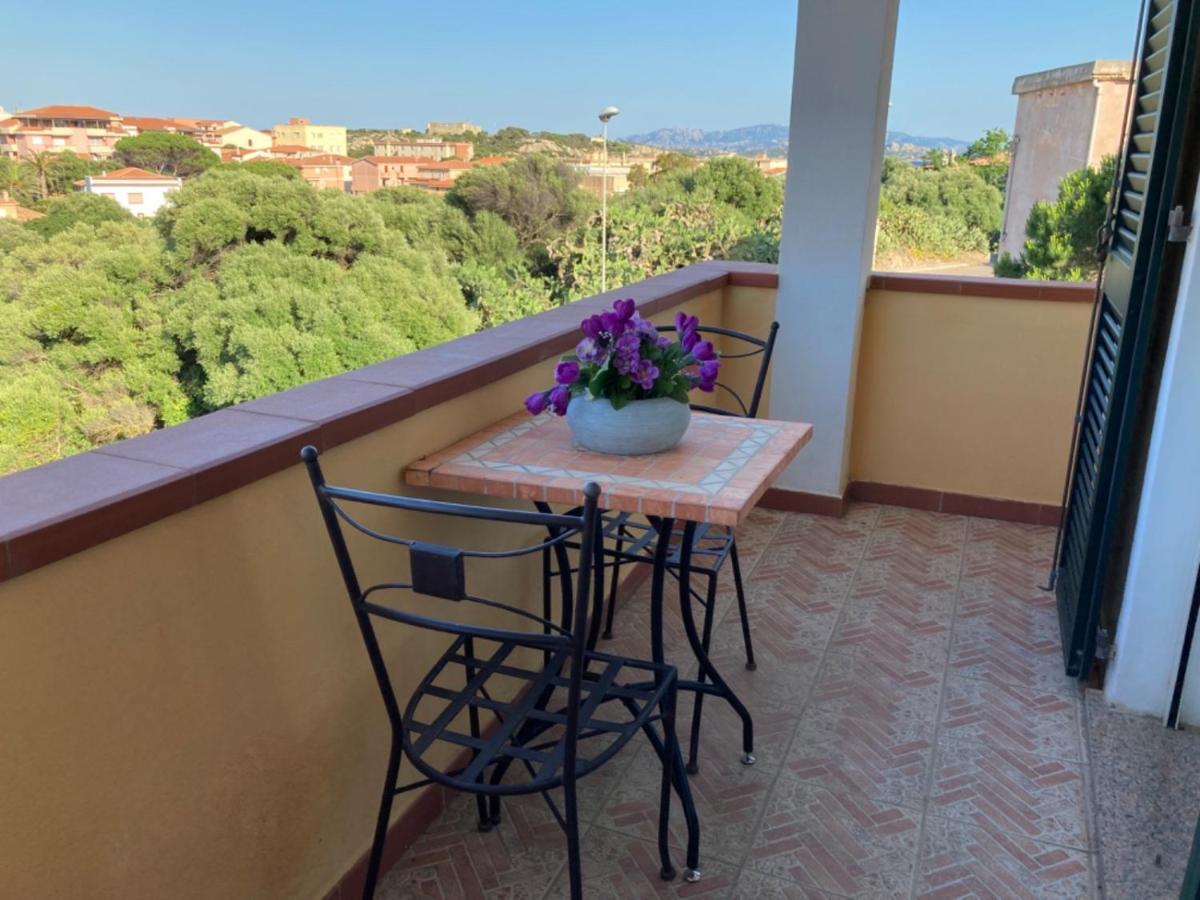 Villa Le Bougainvillea La Maddalena  Exterior foto